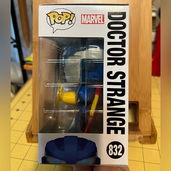 Funko Pop! Marvel Avengers Doctor Strange #832 - Picture 4 of 4